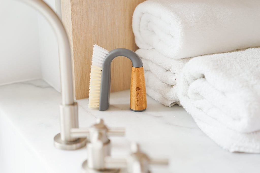 Grunge Buster Grout & Tile Brush