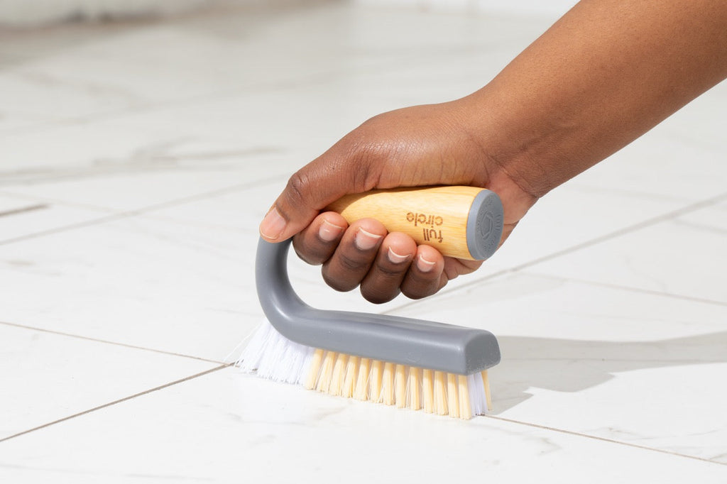 Grunge Buster Grout & Tile Brush